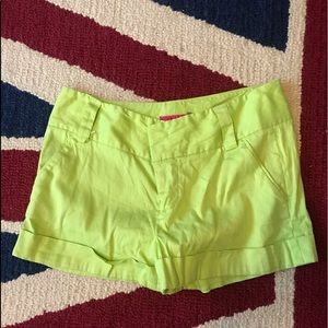 alice + olivia hot pants!